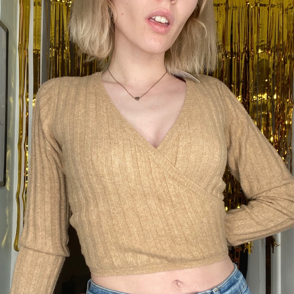 UO Wrapped Beige Cropped Sweater